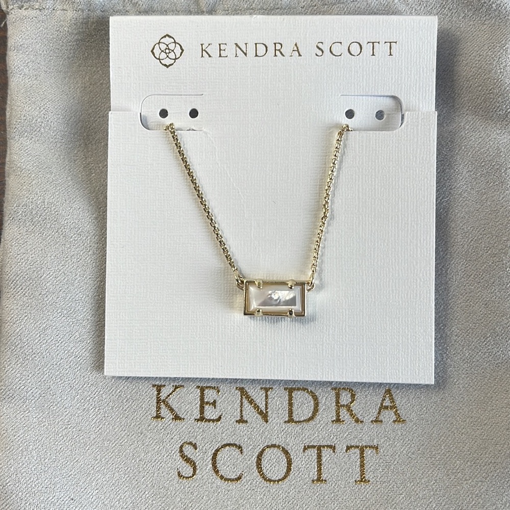 NWT Kendra Scott Necklace